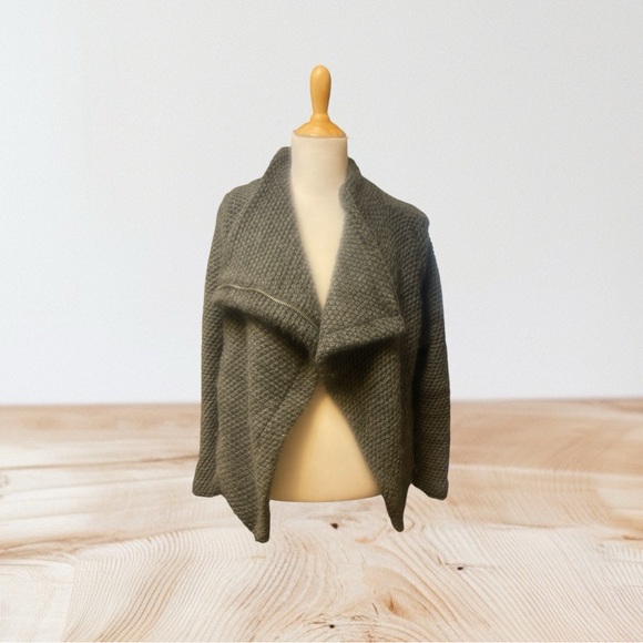 BlankNYC  Asymmetrical Zip Sweater Jacket - Picture 1 of 6